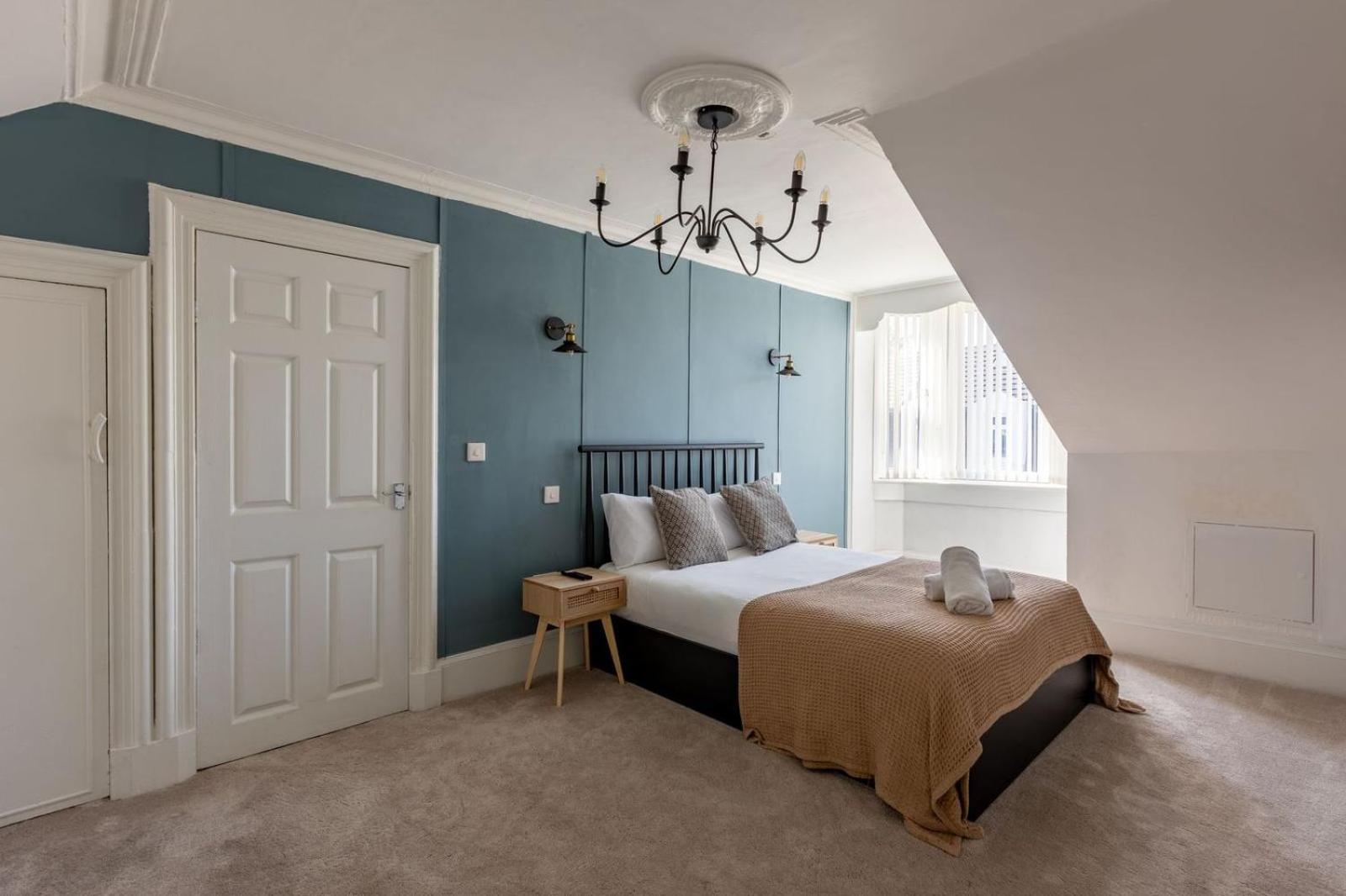 Spacious 3 Bedroom Home In Glasgow - Free Parking Exterior photo