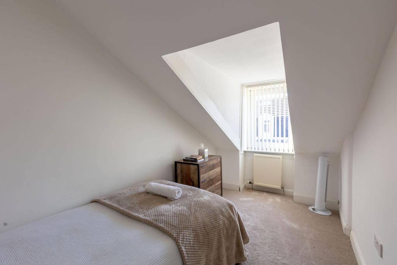 Spacious 3 Bedroom Home In Glasgow - Free Parking Exterior photo